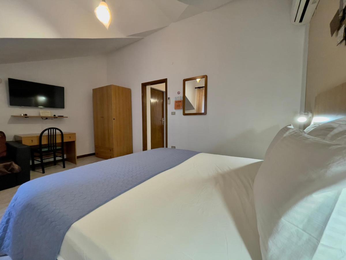 Rooms And Apartments Villa Town Gate Hvar Хвар Экстерьер фото